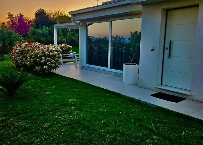 White House * Civitanova Marche