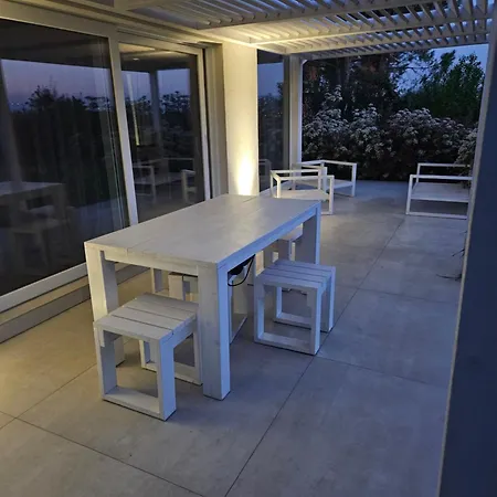 Villa White House *