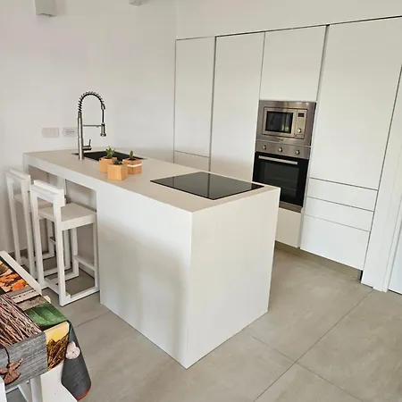 White House * Civitanova Marche