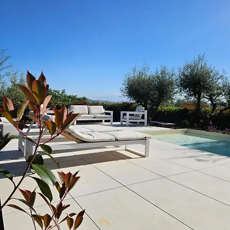 Villa White House *