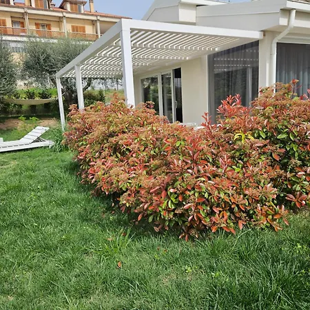 White House Villa